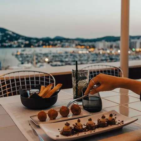 Aguas De Ibiza Grand Luxe - Small Luxury Of The World מלון
