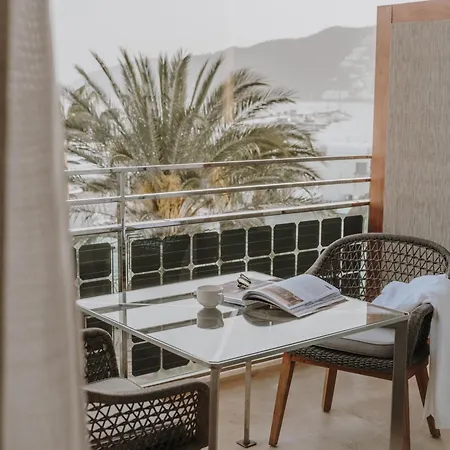 Aguas De Ibiza Grand Luxe - Small Luxury Of The World 5* סנטה אאולריה דס ריו